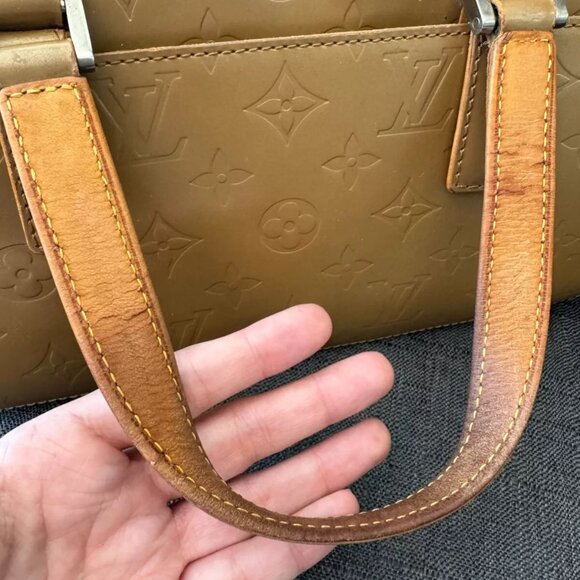 Louis Vuitton Matte Vernis Monogram Shelton Amber Bag - Picture 7 of 7